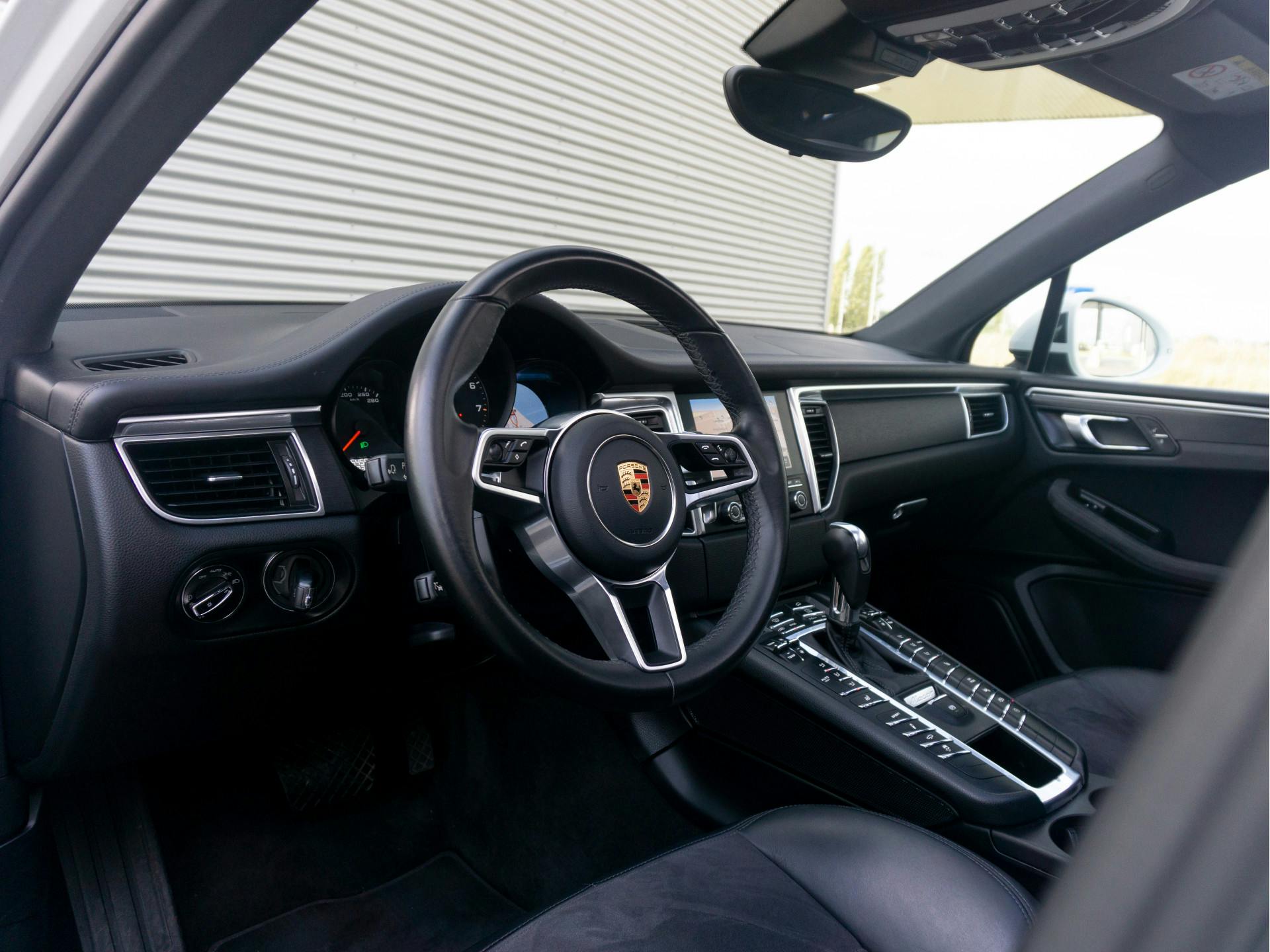 Porsche Macan 3.0 GTS | Sound Package Plus | Sportuitlaat | GTS Interieur pakket |