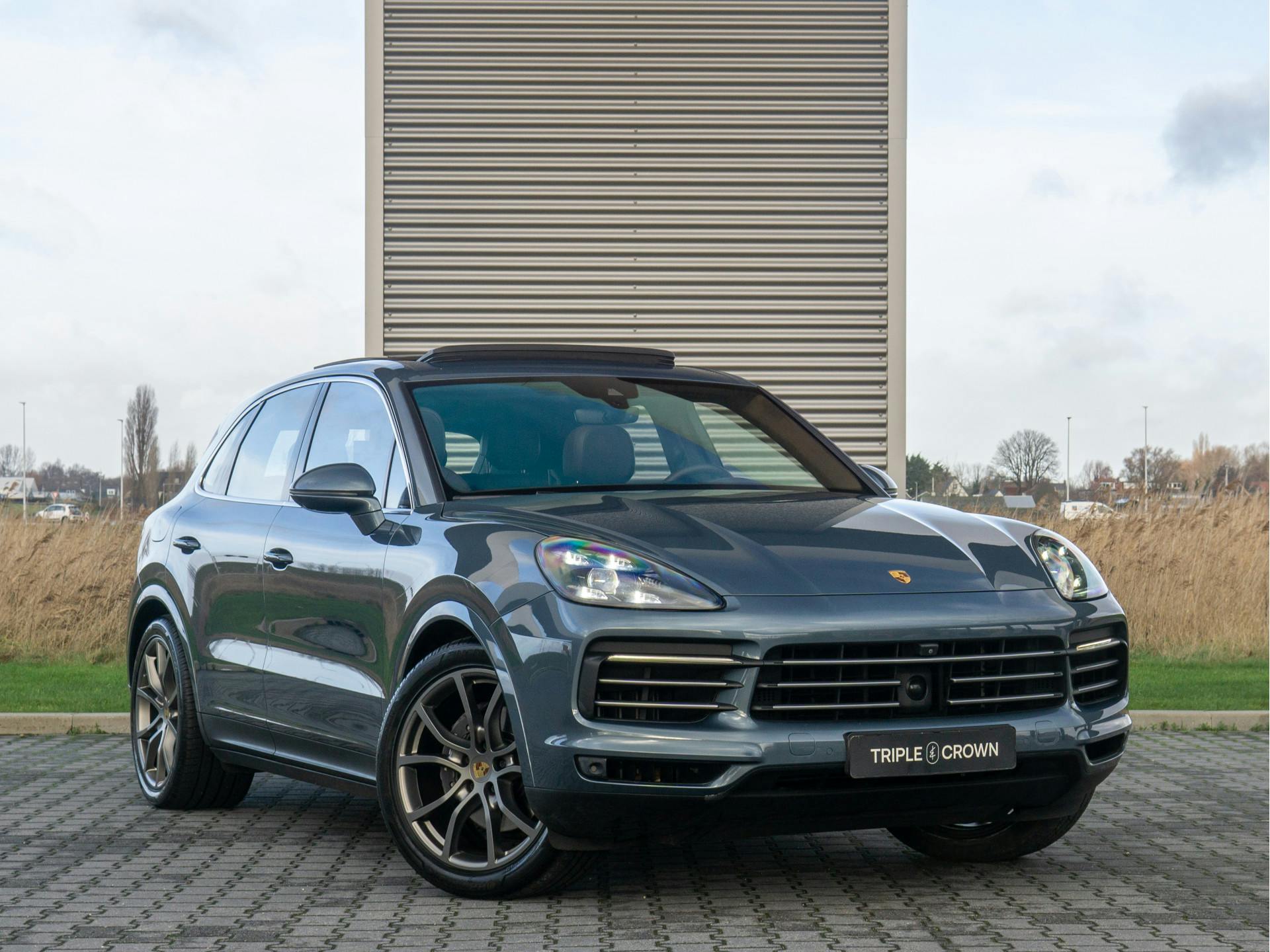 Porsche Cayenne 3.0 E-Hybrid | Bose | Panorama | Chrono | Luchtvering