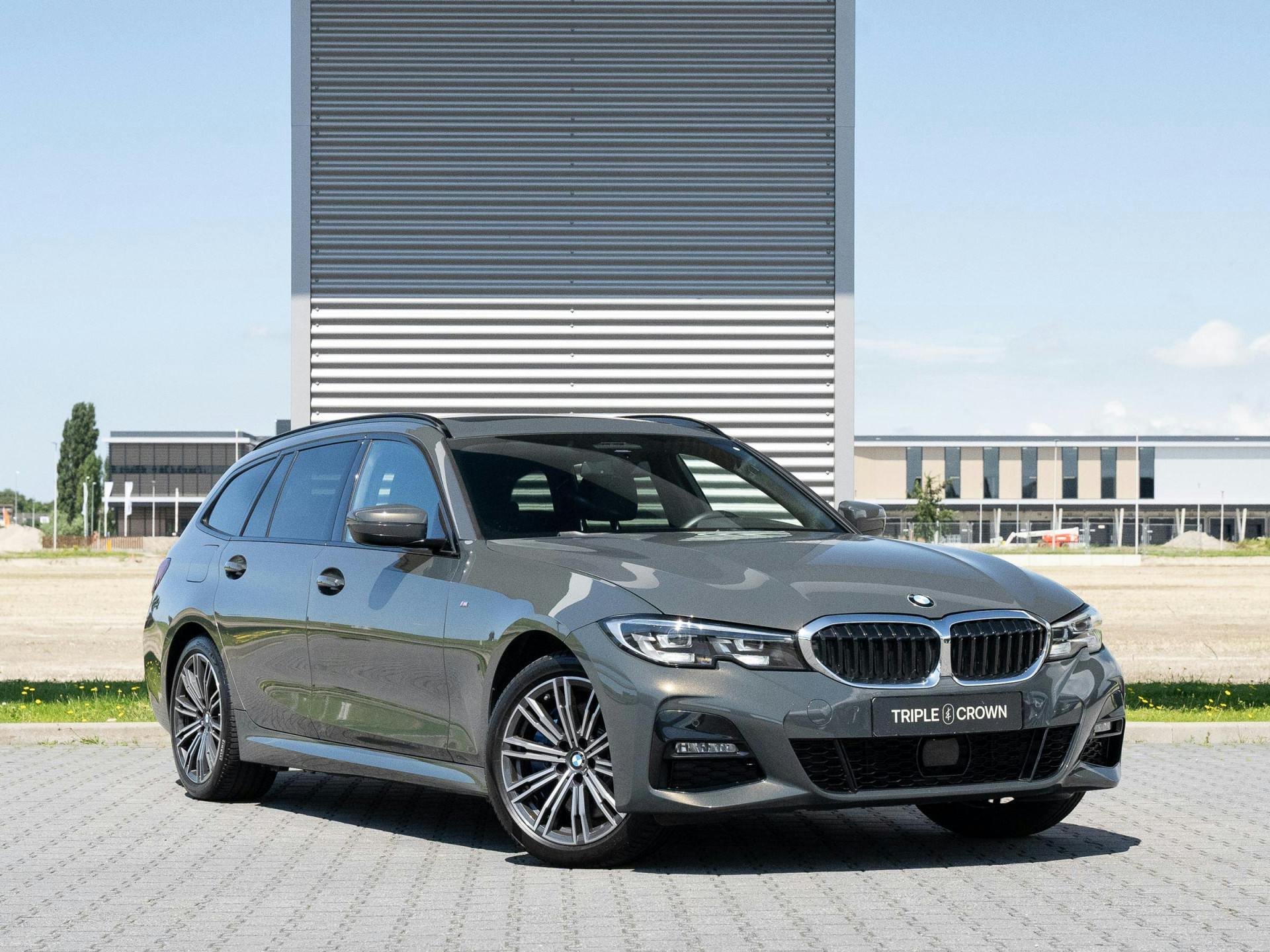 BMW 3 Serie Touring 330e High Executive | M-Pakket | Sfeerverlichting | Trekhaak