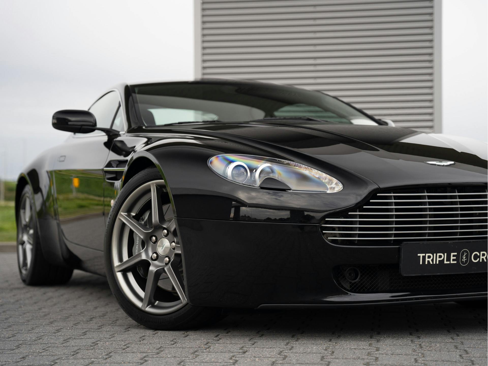 Aston Martin V8 Vantage 4.3 V8 | handgeschakeld | Sportstoelen