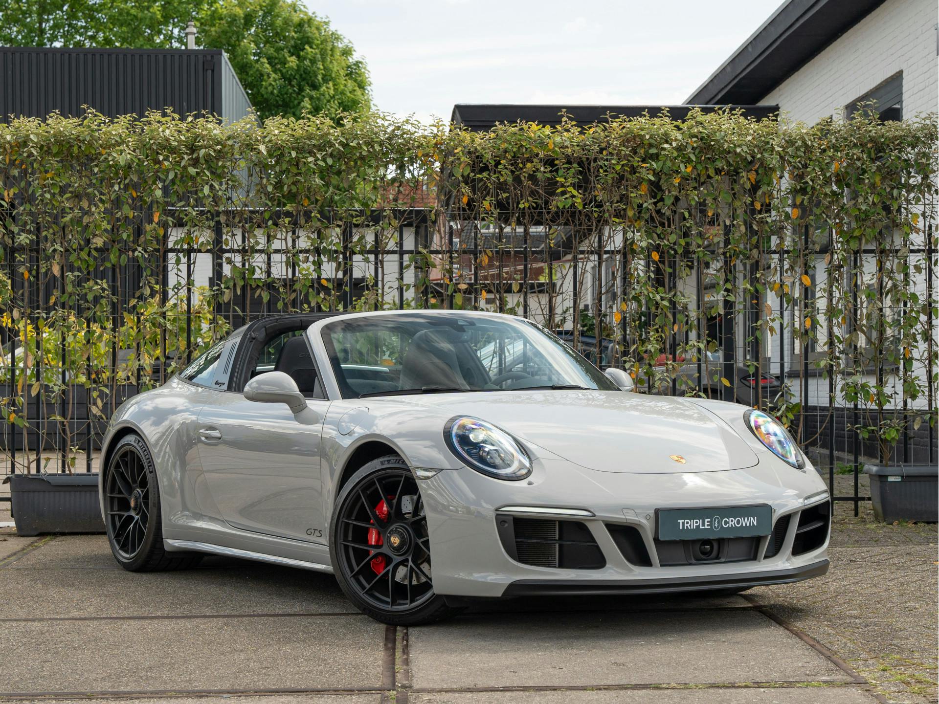 Porsche 911 3.0 Targa 4 GTS | Neuslift | BOSE | Sport-Design | Sport-Chrono
